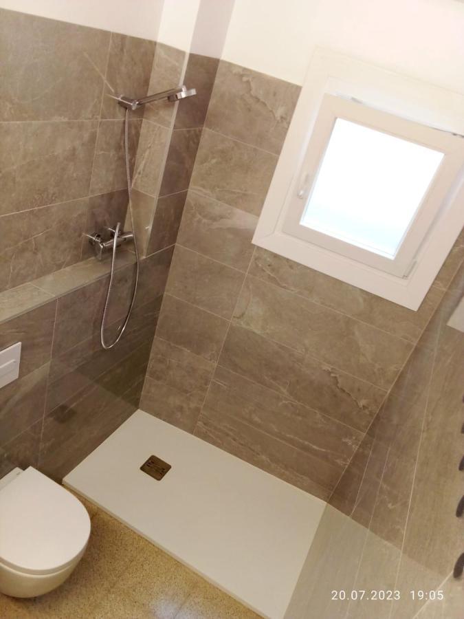 2 Bedroom Large Modern Apartment In Blanes Old Town 50M From The Beach! מראה חיצוני תמונה